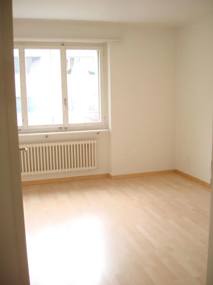Attraktive 3,5-Zi.-Whg. im 1. OG., mit Blick in's Grüne, zentrumsnah