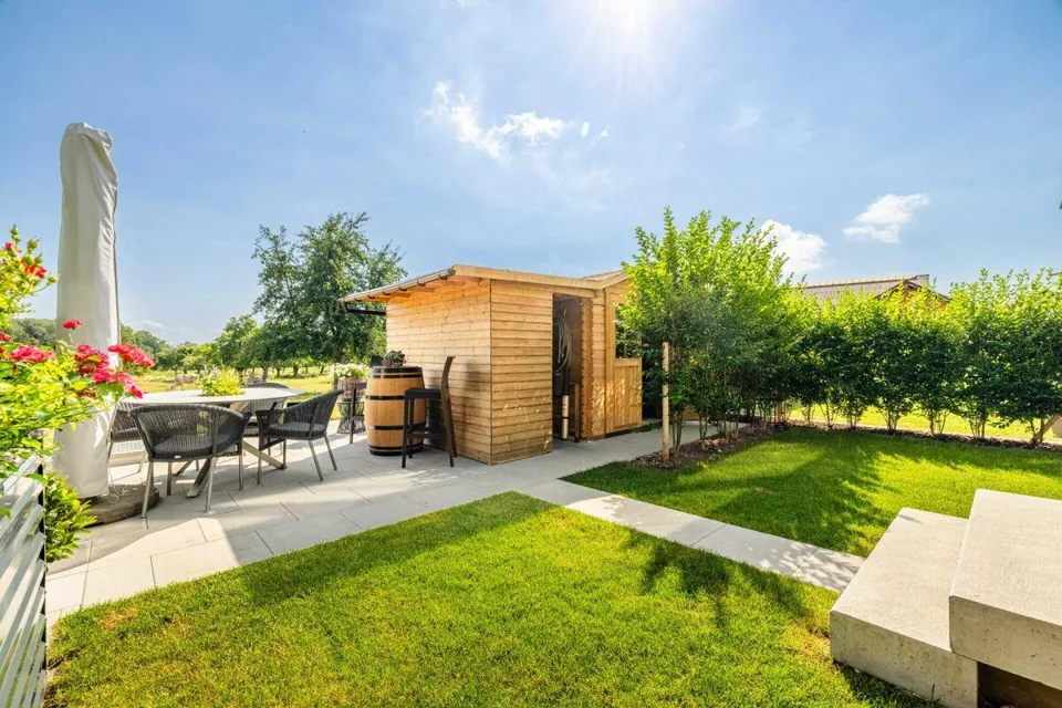 Modernes Wohnen mit Gartenparadies: Hochwertige 3.5-Zimmer Neubauwo...