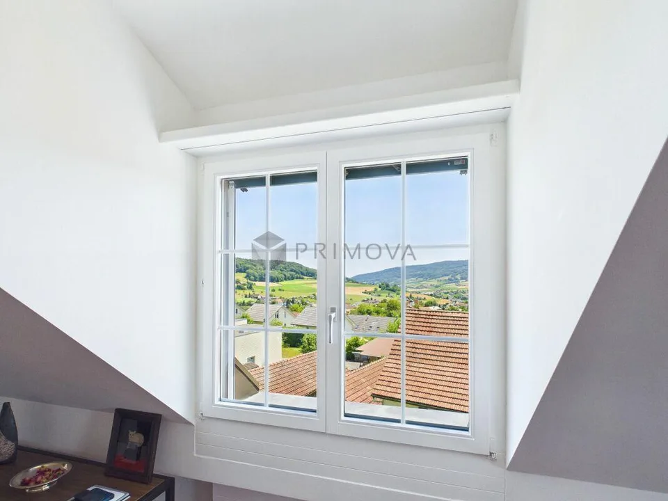 Lichtdurchflutete Maisonette mit Stil, Charme und traumhafter Aussicht