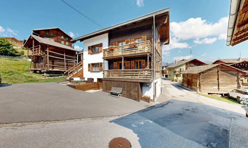 Autentica casa di montagna completamente ristrutturata