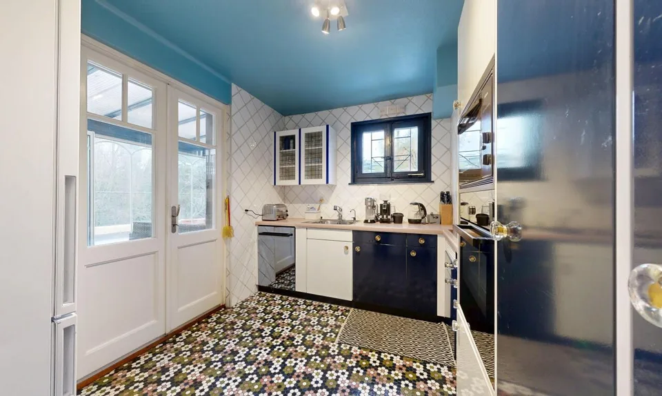 Triplex di 5 locali di 150 m² da personalizzare, seminterrato arredato