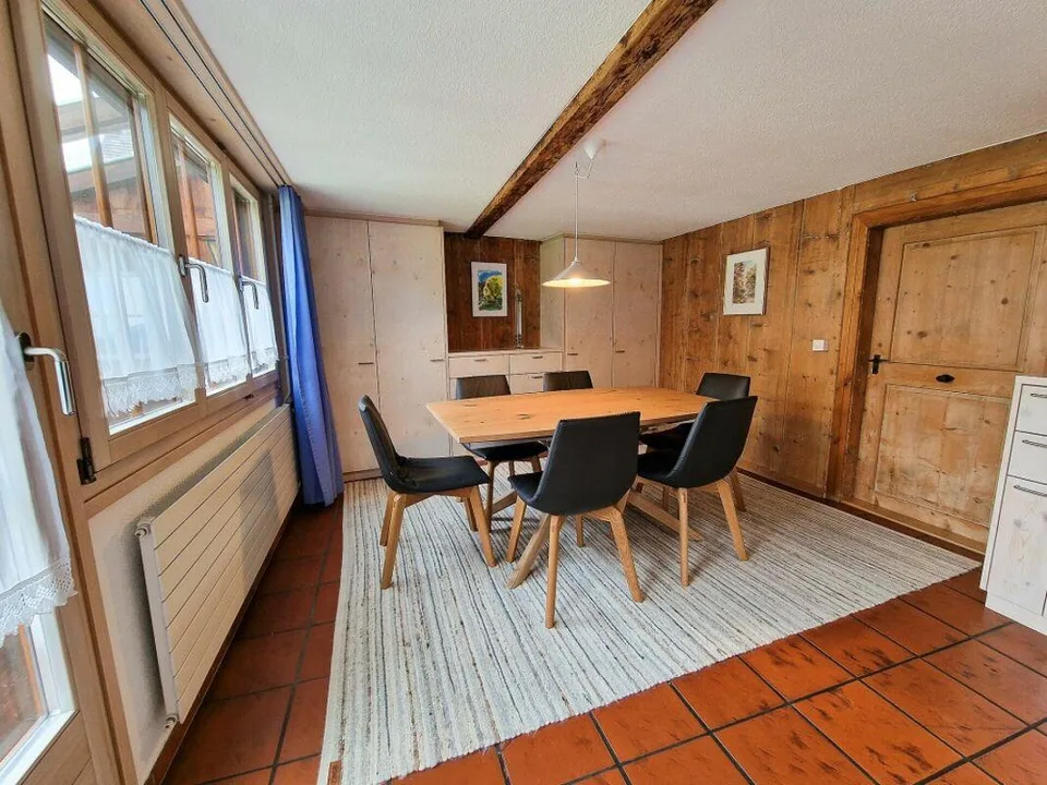 Familienfreundliches Holzhaus mit viel Platz, Charme und nachhaltig...