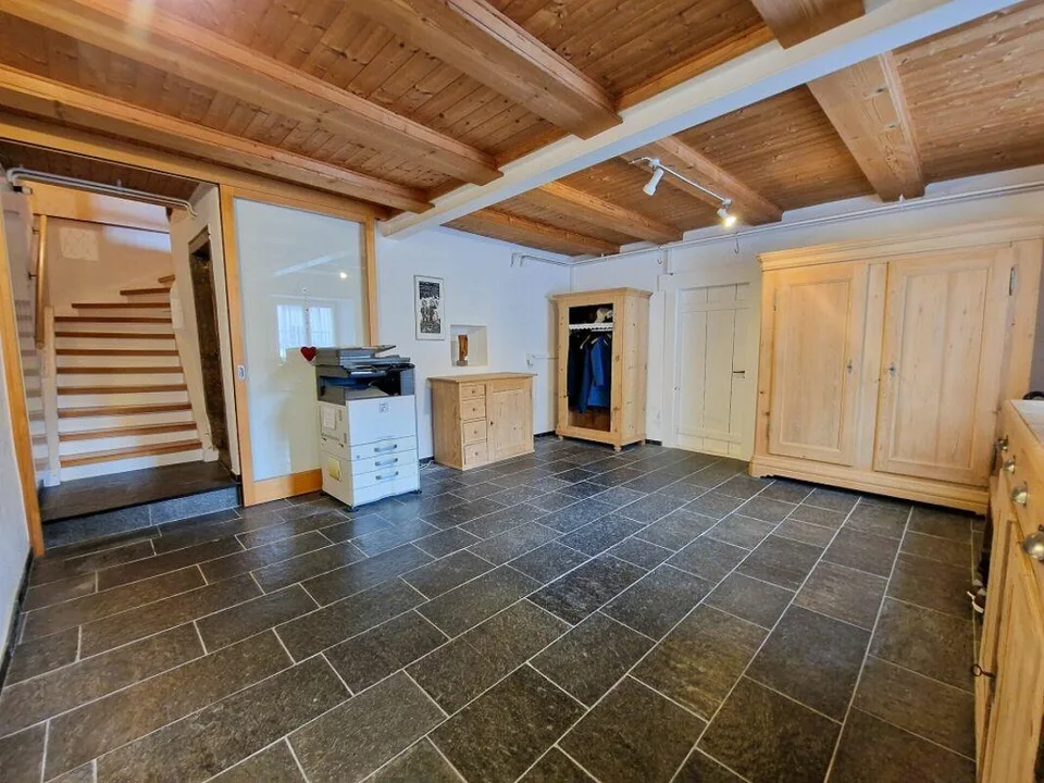 Familienfreundliches Holzhaus mit viel Platz, Charme und nachhaltig... – photo 14 of 18