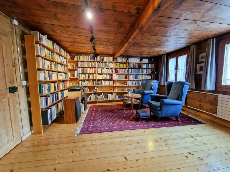 Familienfreundliches Holzhaus mit viel Platz, Charme und nachhaltig...