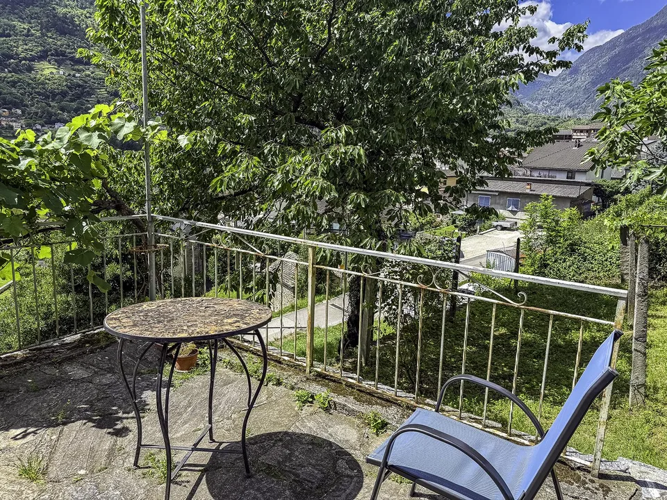 Grande Casa Bifamiliare di 9 locali da rinnovare, con terreno edificab – foto 15 di 24