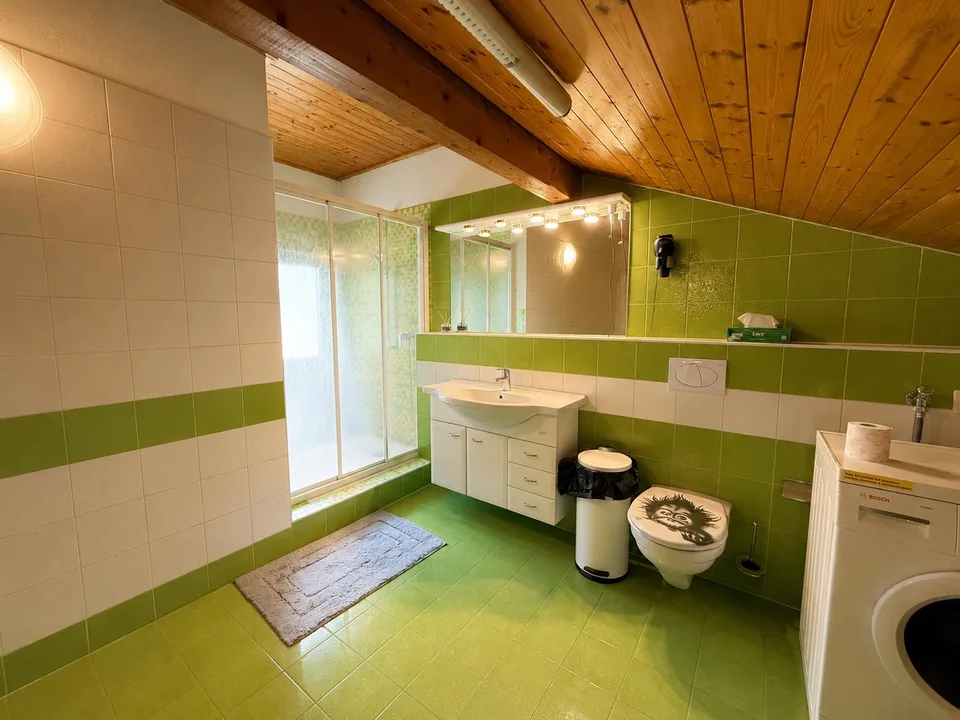 Grande Casa Bifamiliare di 9 locali da rinnovare, con terreno edificab – foto 17 di 24