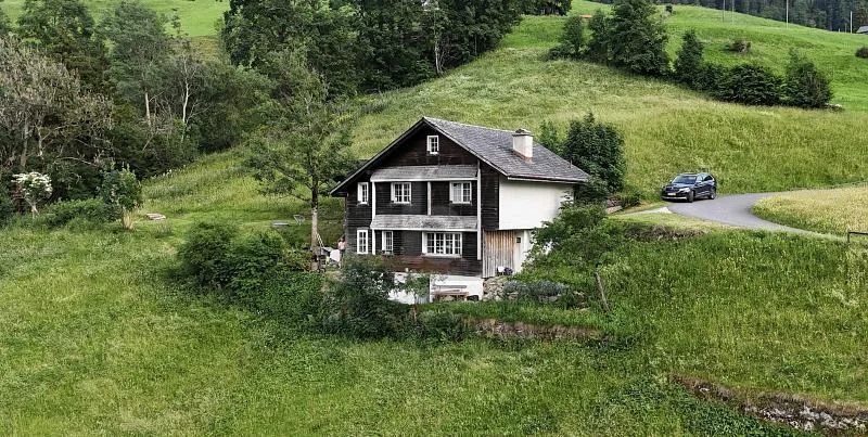 SEHR RUHIG UND NATURNAH