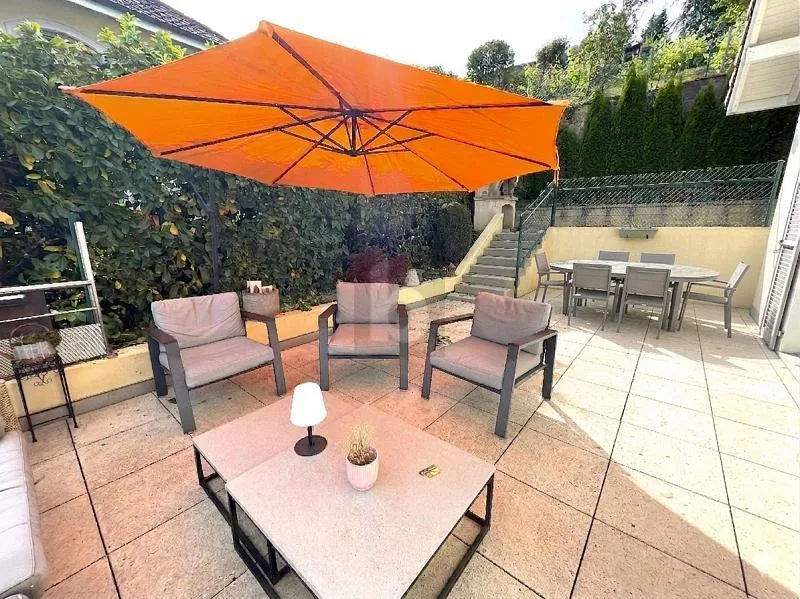 SPACIEUX, MODERNE ET GRAND JARDIN AVEC 3 TERRASSES