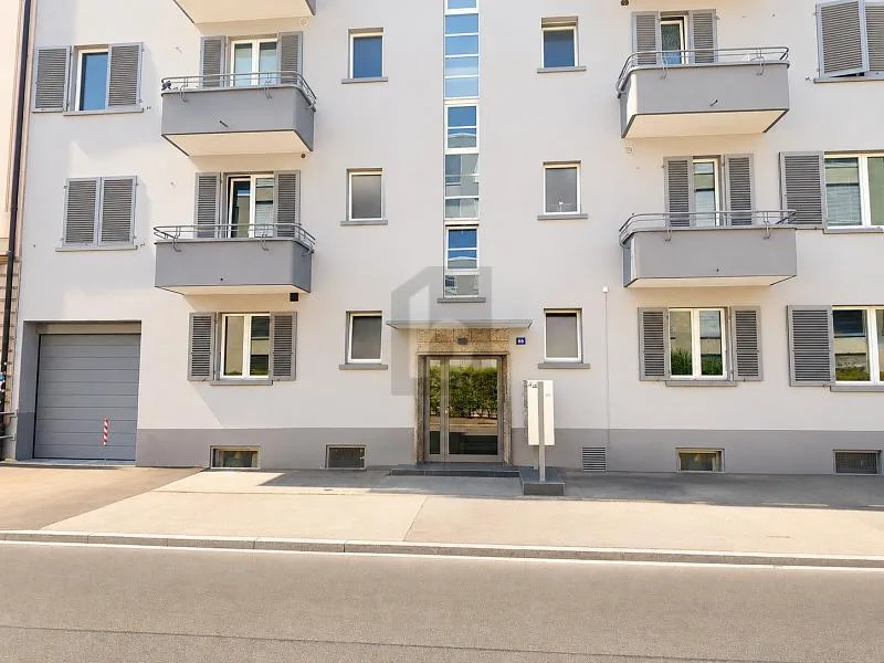 LUMINEUX AVEC TERRASSE ET JARDIN COMMUN
