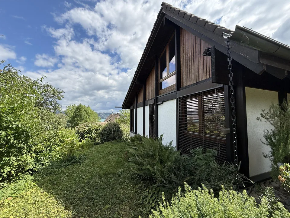 Einfamilienhaus mit Seeblick
