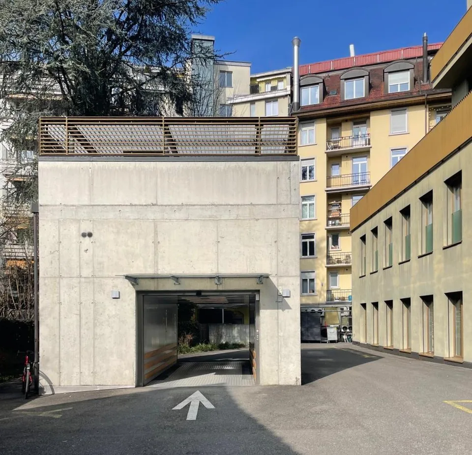 Motorrad-Einstellplätze im Zentrum von Luzern