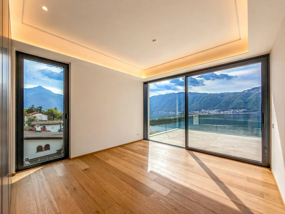 Attico di lusso 4.5 locali vista lago a Bissone