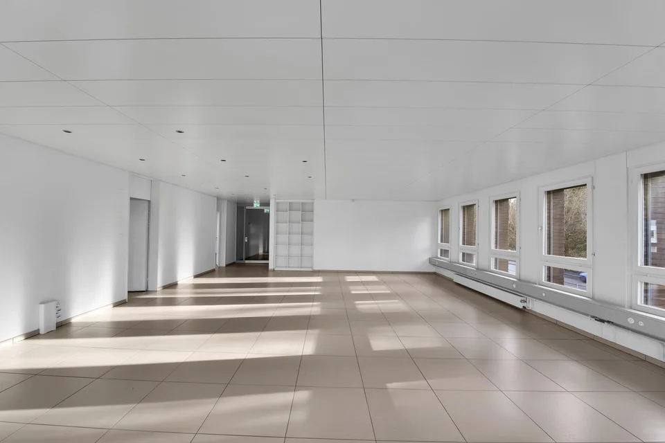 Grosszügige und lichtdurchflutete Büroflächen an attraktiver Lage