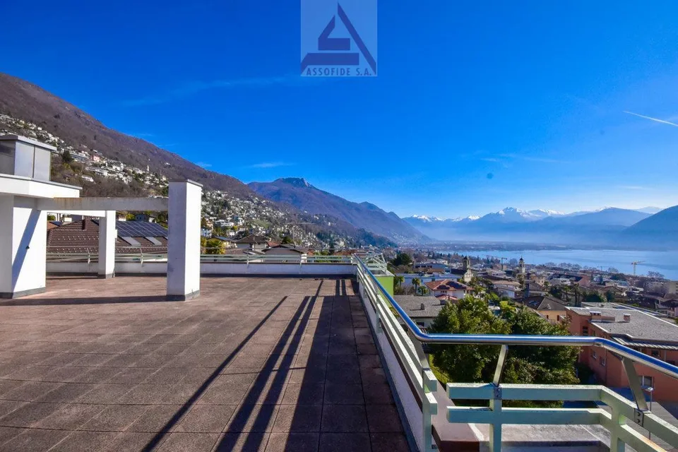Attikawohnung mit Panoramablick / Attico da sogno con vista