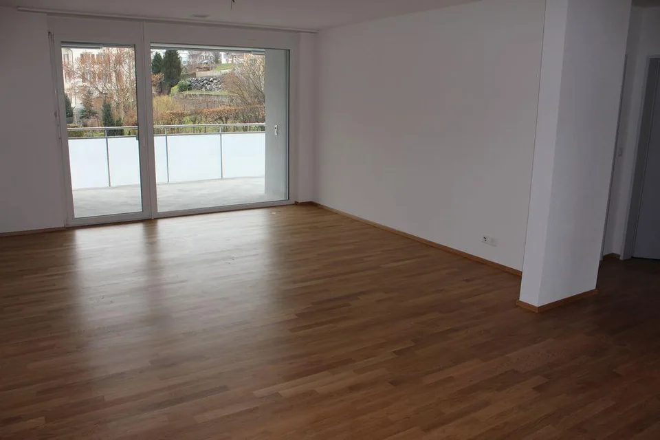 Moderne 3.5-Zimmer-Wohnung mit Balkon an attraktiver Lage in Oberuzwil