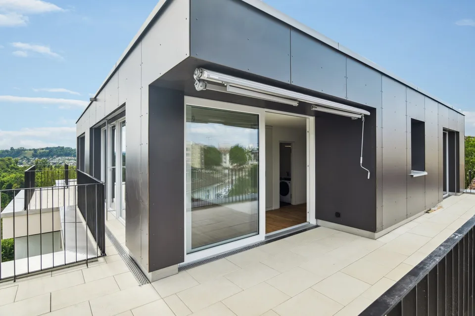 schöne 2.5-Zimmer-Attikawohnung in Zollikofen