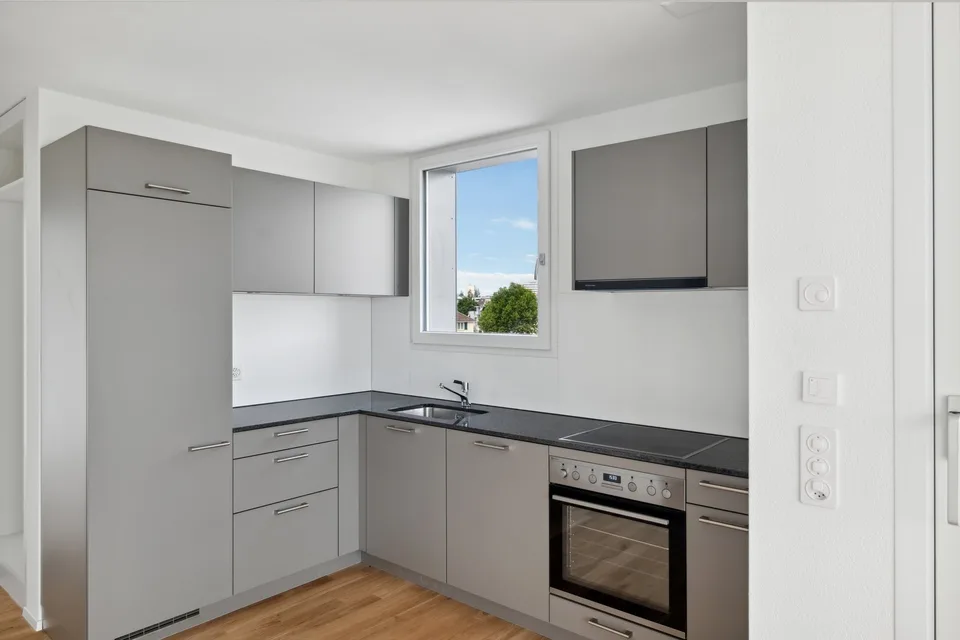schöne 2.5-Zimmer-Attikawohnung in Zollikofen