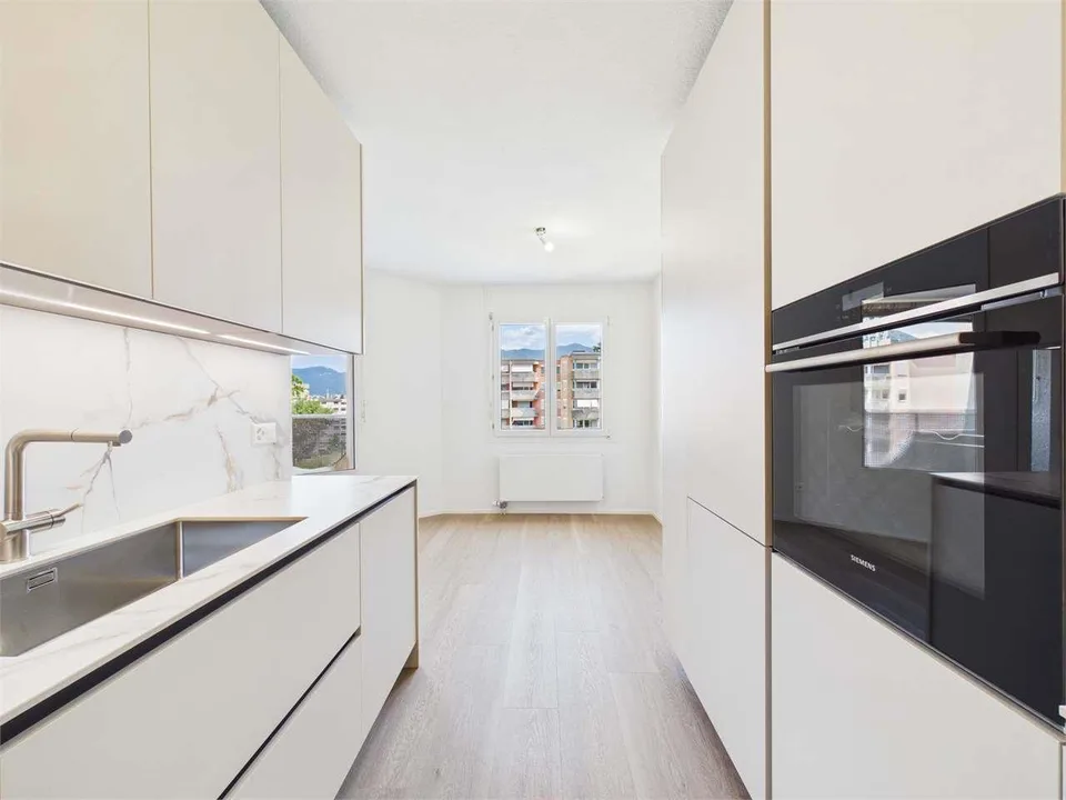 Appartement moderne de 3,5 pièces dans les combles