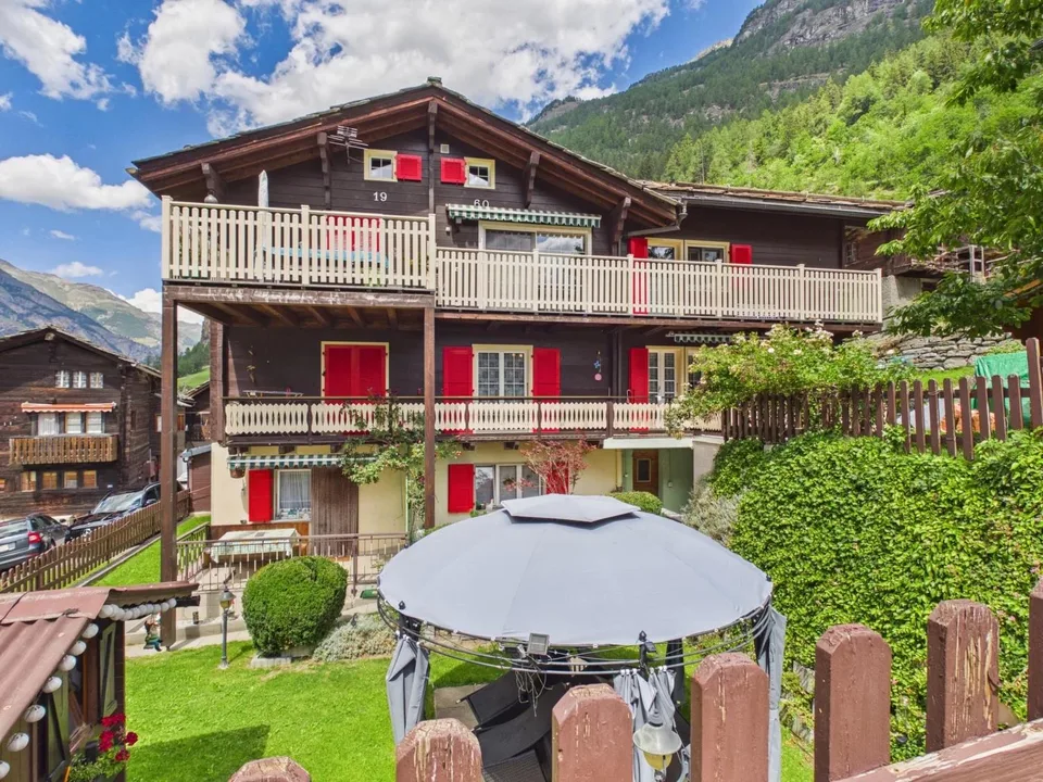 Wohlfühloase mit Gartenidyll & Bergsicht nahe Zermatt