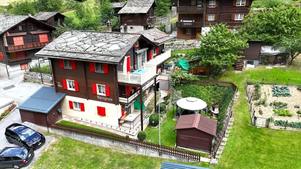 Wohlfühloase mit Gartenidyll & Bergsicht nahe Zermatt