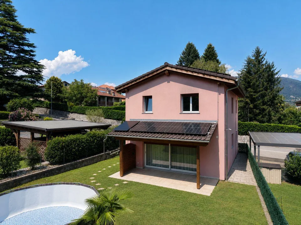 Accogliente casa unifamiliare con giardino