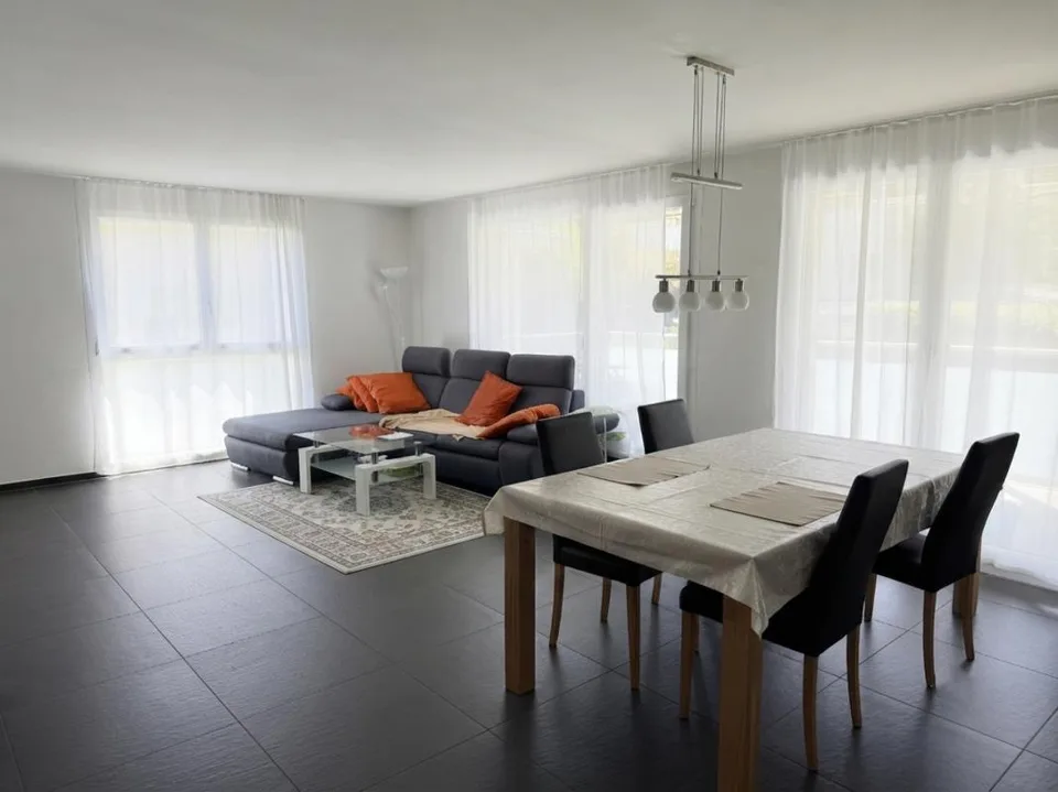 4.5-Zimmerwohnung 1. OG mitte