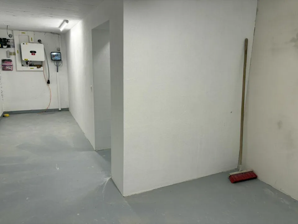 Stauraum oder Platz für Hobby gesucht? Disponibelraum zu vermieten.