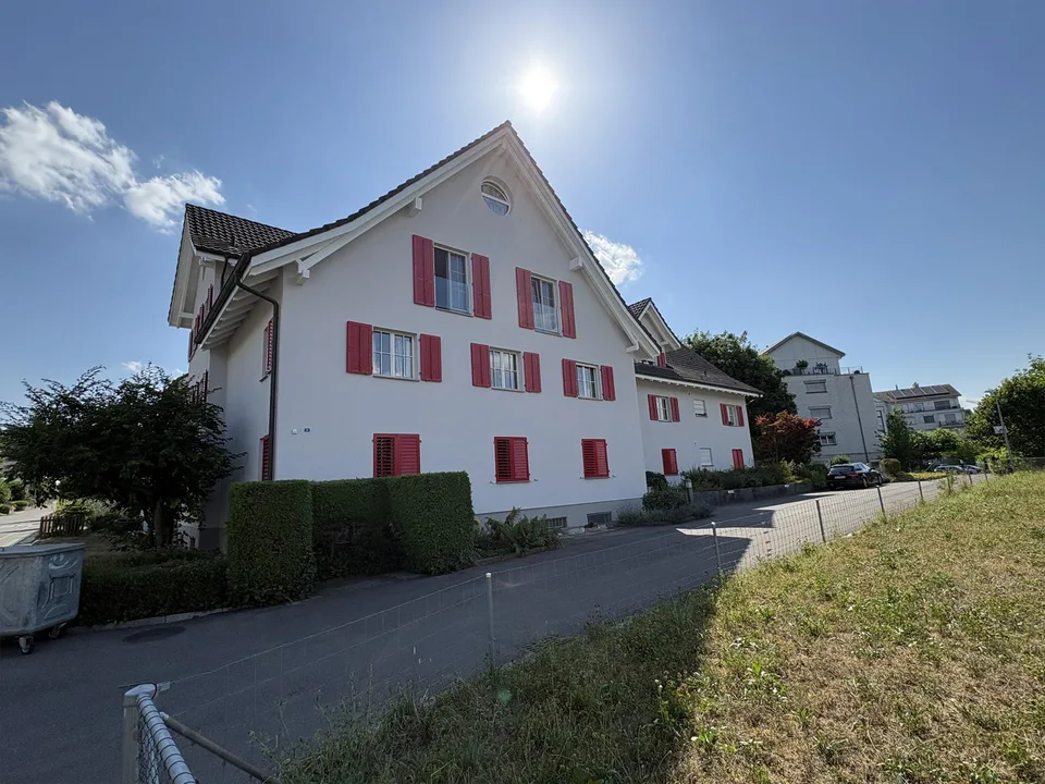 Zu verkaufen grosse 2 1/2 Zi.-Whg. mit Sitzplatz
