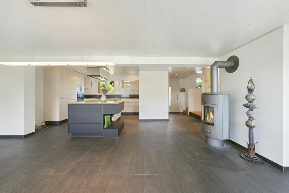 Il fascino incontra il comfort - la tua casa rinnovata con stile con piscina a Bischofszell – foto 15 di 30