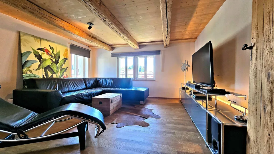 Komplett renoviert und stilvoll ausgebaut