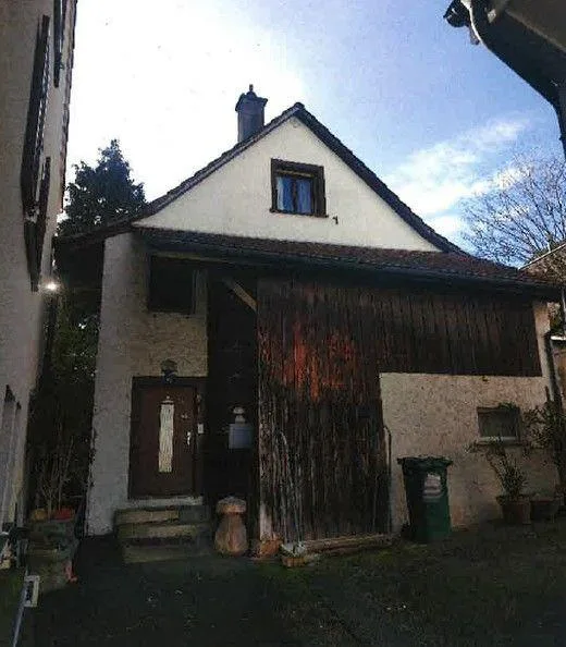 *Einfamilienhaus*