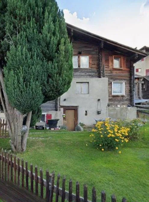 *Ehemaliges Bauernhaus in zentraler Lage*