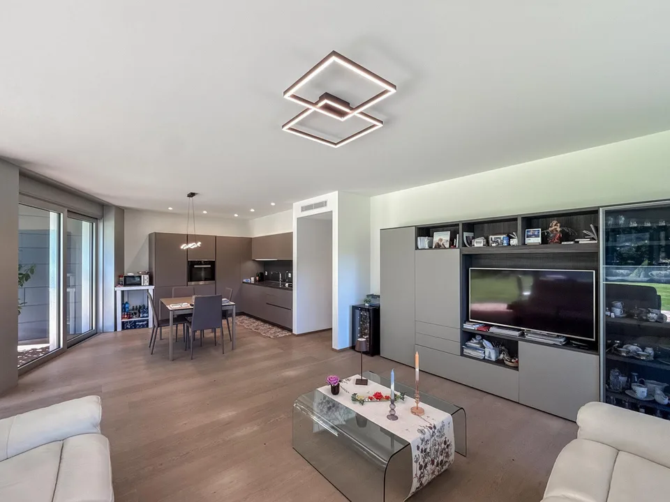 Appartement avec jardin, piscine, sauna et salle de sport à Montagn