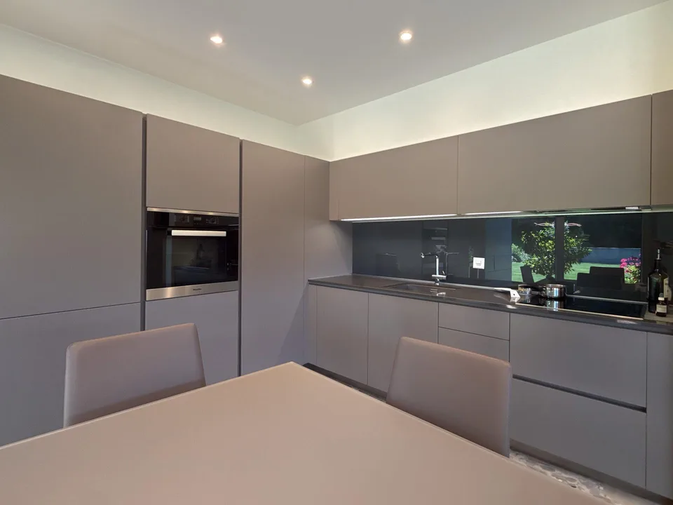 Appartement avec jardin, piscine, sauna et salle de sport à Montagn