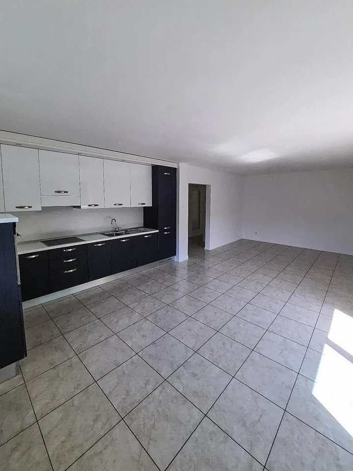 4.5 locali all’ultimo piano a Rivera