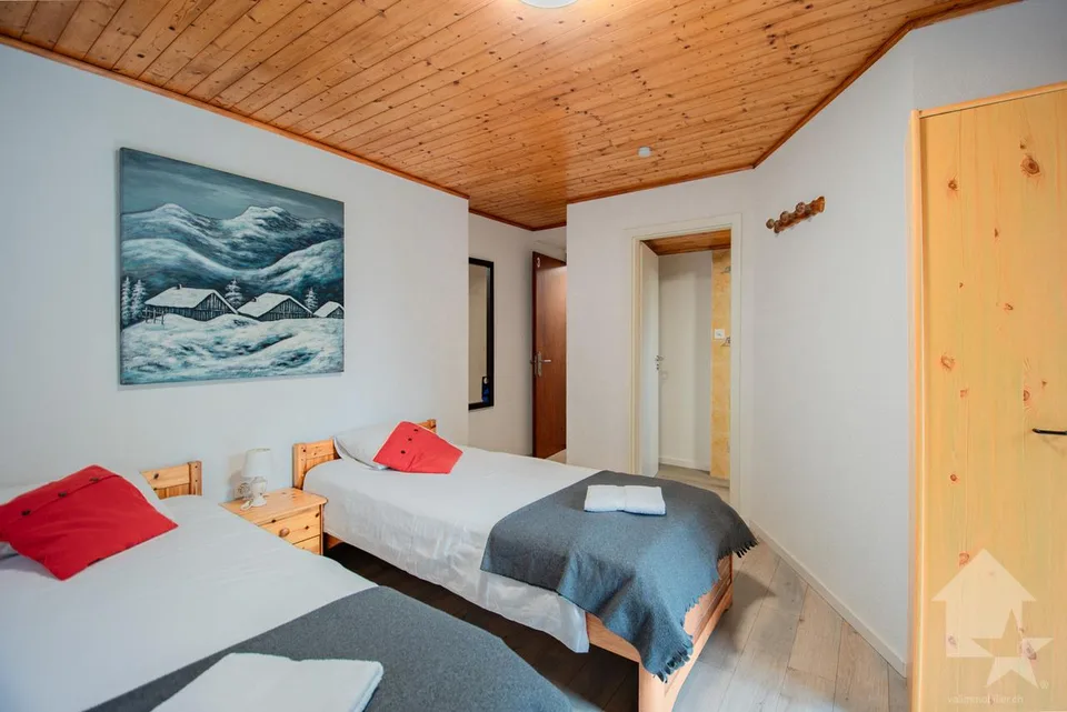 Immeuble mixte avec activités en cours – Le Châtelard (VS) – Foto 15 von 30