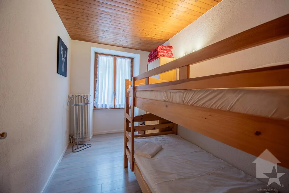 Immeuble mixte avec activités en cours – Le Châtelard (VS) – Foto 18 von 30