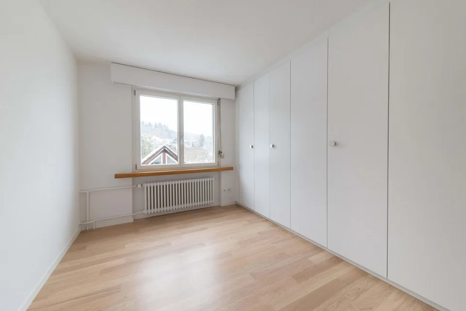 Kernsanierte 3 1/2 Zimmerwohnung mit traumhafter Weitsicht