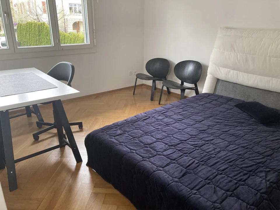 Nähe HSG : Helle, ruhige 2-Zimmer-Wohnung