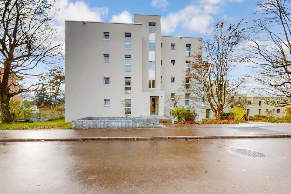 Moderne Wohnung mit Südbalkon