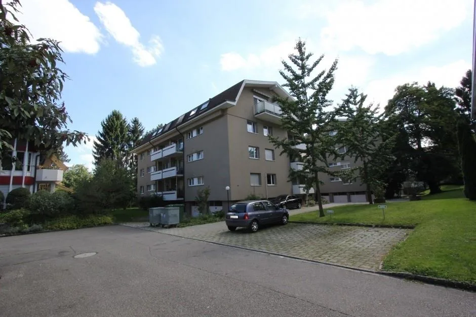 Renovierte 2,5-ZWG an ruhiger Wohnlage im Grünen