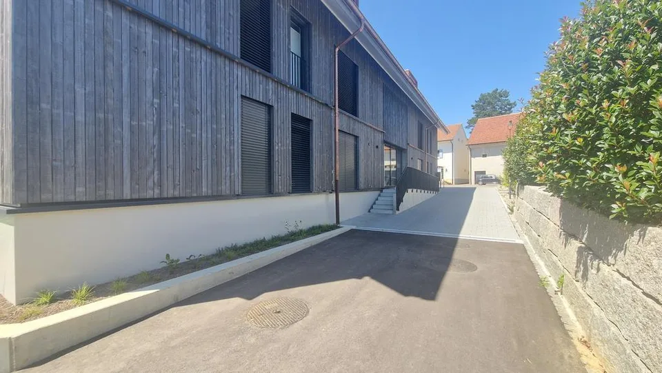 Appartamento moderno 4.5 locali con lavanderia privata