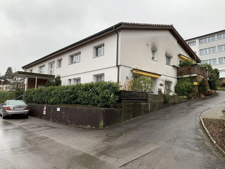 Gemütlich 3.5-Zimmerwohnung mit Blick auf den Thunersee