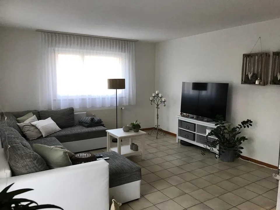 Gemütlich 3.5-Zimmerwohnung mit Blick auf den Thunersee