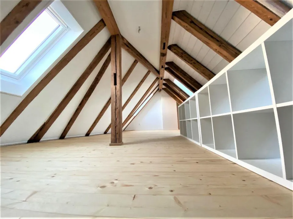 Heimelig in der Stadt - 4-Zi. Maisonette-Dachwohnung