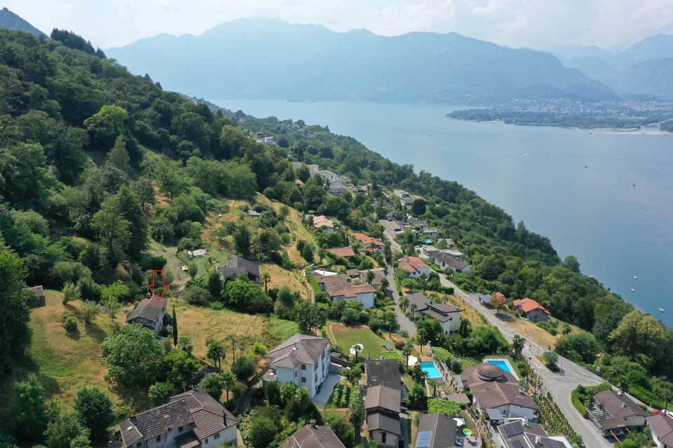 Komfortables Rustico mit Panoramasicht auf See und Berge in Vira Gamb.