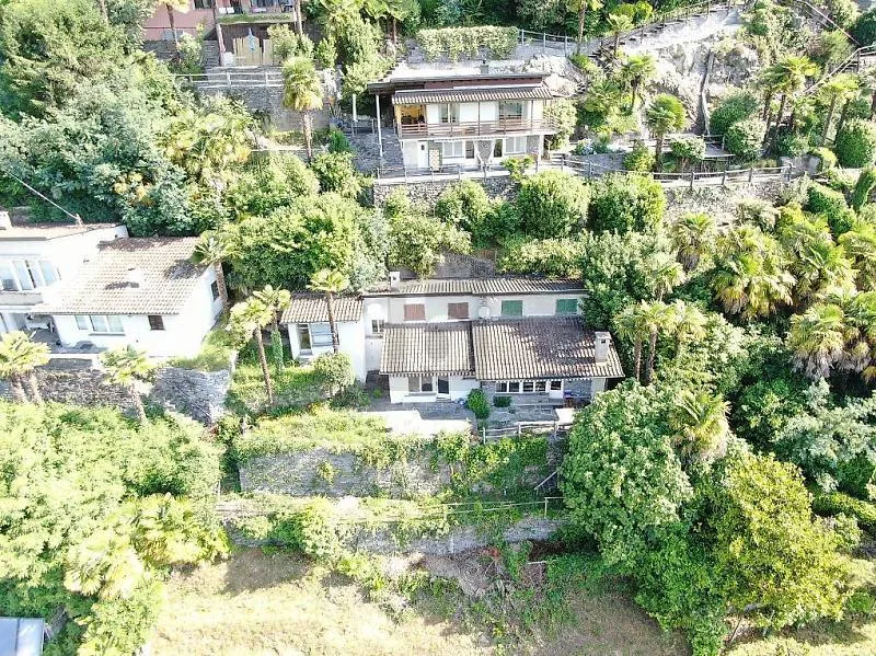 AMPIO IN POSIZIONE SOLEGGIATA CON VISTA