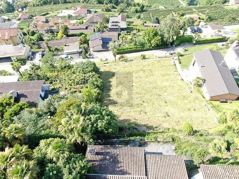 AMPIO IN POSIZIONE SOLEGGIATA CON VISTA