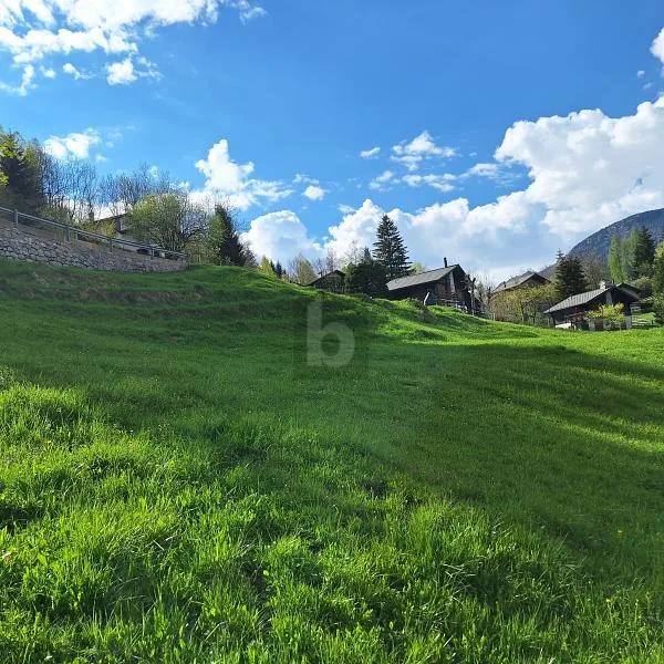 IN POSIZIONE TRANQUILLA E SOLEGGIATA CON VISTA
