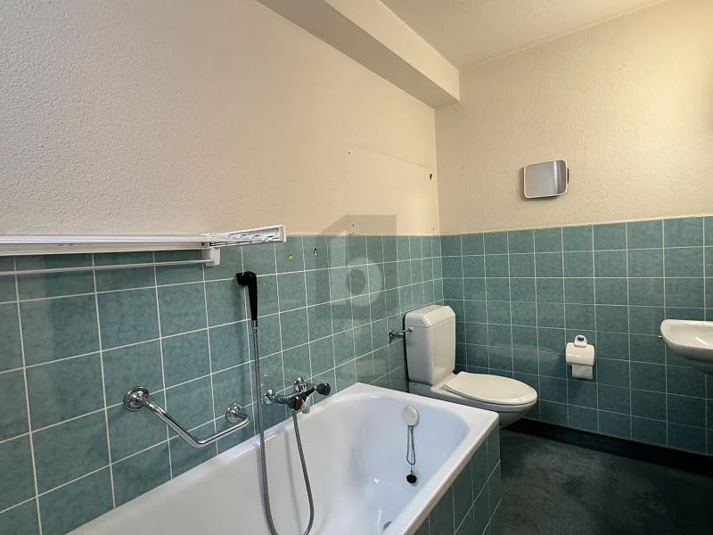 IN RUHIGER LAGE MIT SCHÖNER AUSSICHT